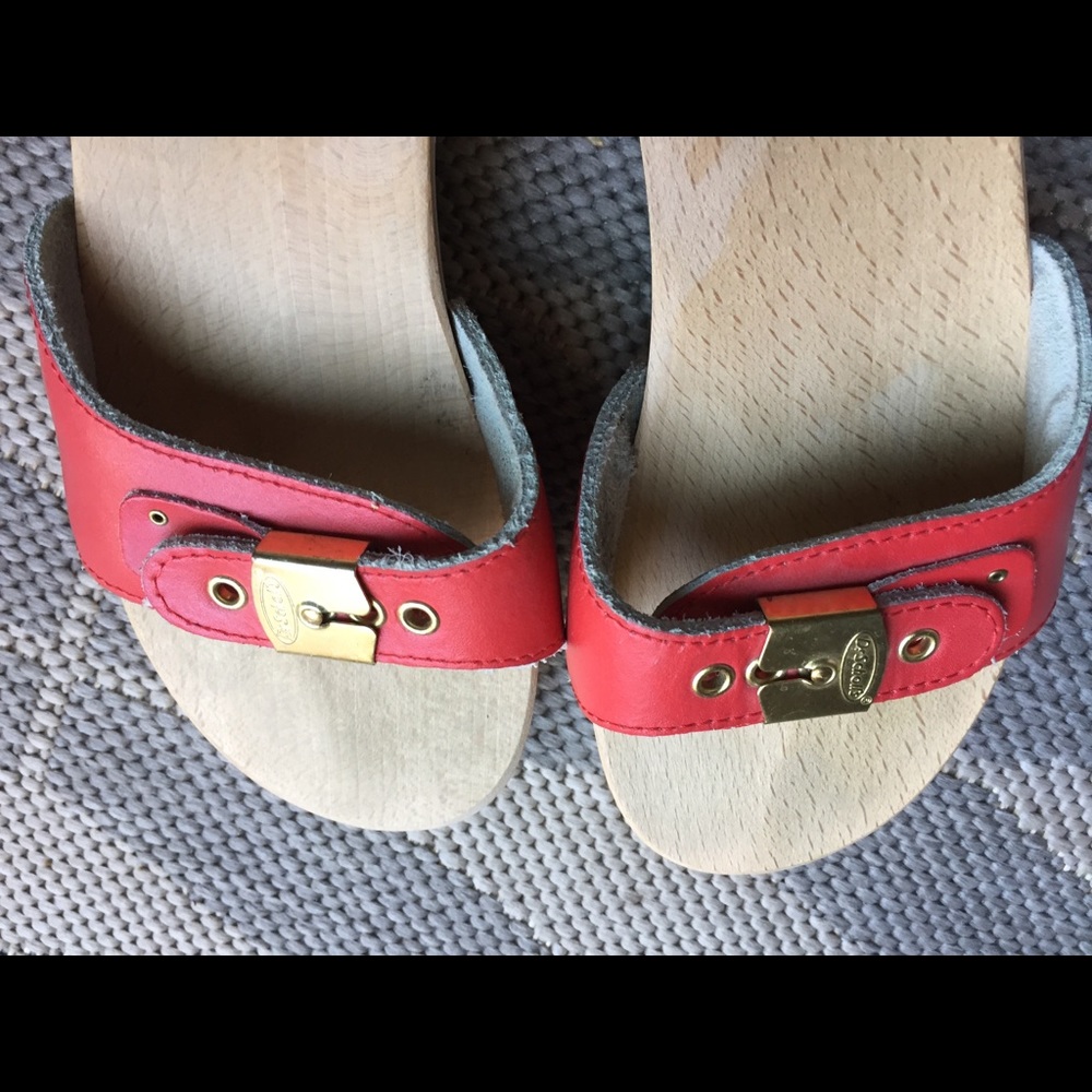 Dr scholl’s red wood sandals exercise clogs